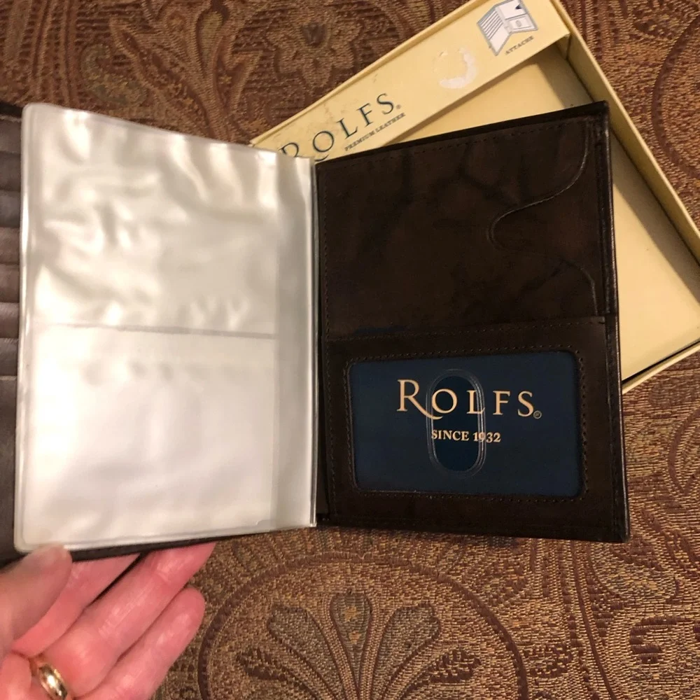 Rolfs Brown Leather Bifold Wallet
